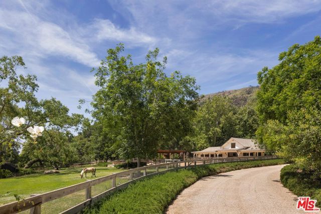 3099 Mandeville Canyon Road, Los Angeles, CA 90049