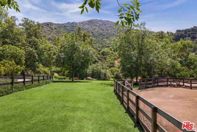 3099 Mandeville Canyon Road, Los Angeles, CA 90049