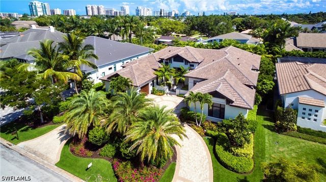 595 Regatta RD, Naples, FL 34103