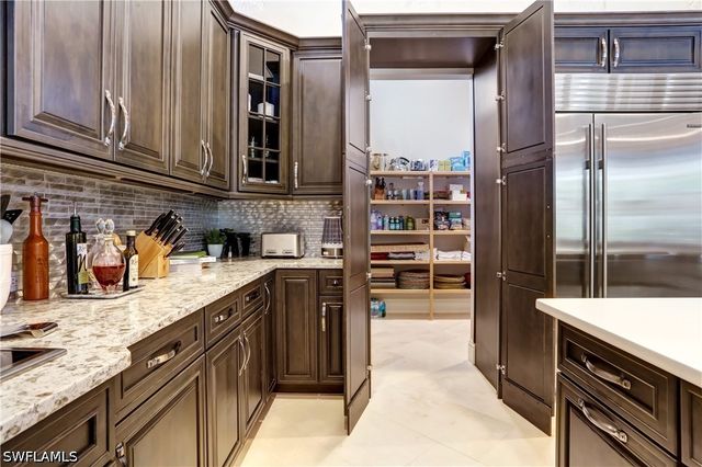 595 Regatta RD, Naples, FL 34103