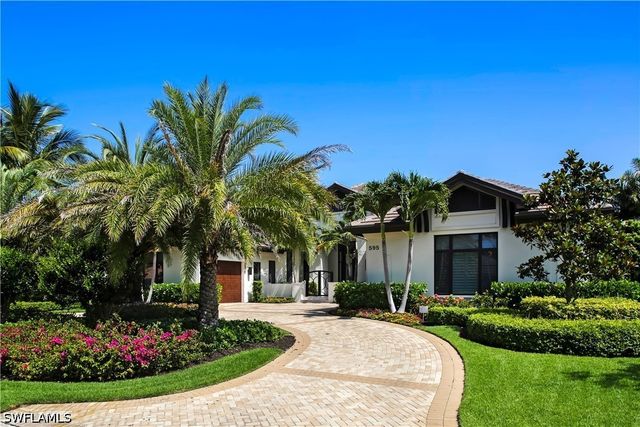 595 Regatta RD, Naples, FL 34103