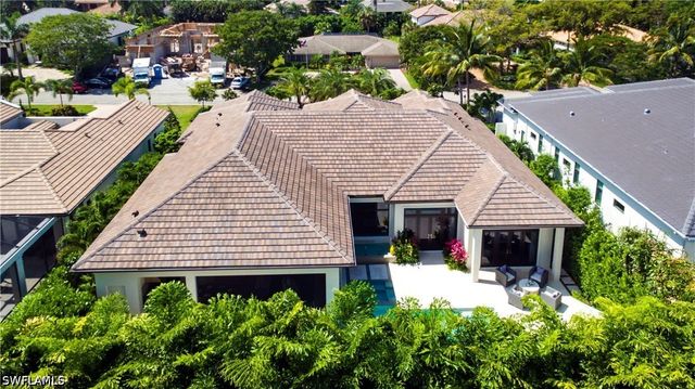 595 Regatta RD, Naples, FL 34103