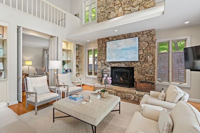 5543 Stanford Dr, Nashville, TN 37215