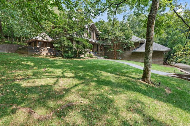 5543 Stanford Dr, Nashville, TN 37215