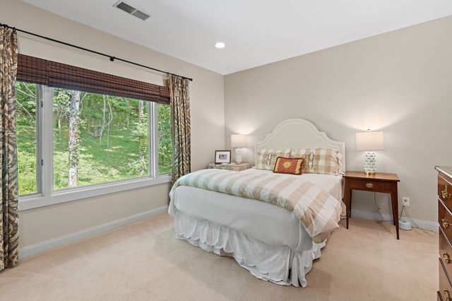 5543 Stanford Dr, Nashville, TN 37215