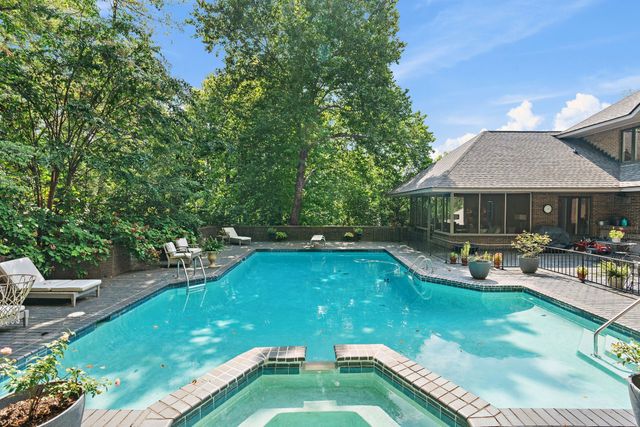 5543 Stanford Dr, Nashville, TN 37215