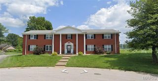 1717 SAINT ANDREWS Drive 3, O'fallon, IL 62269