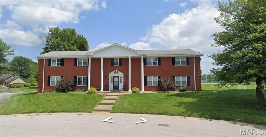 1717 SAINT ANDREWS Drive 3, O'fallon, IL 62269