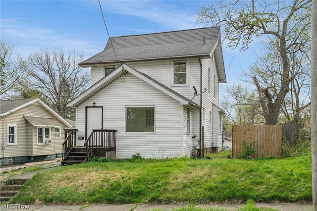 625 Wyandot Avenue, Akron, OH 44305