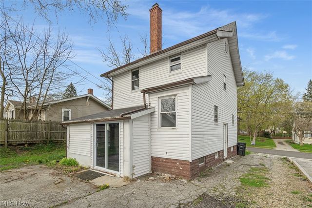 625 Wyandot Avenue, Akron, OH 44305
