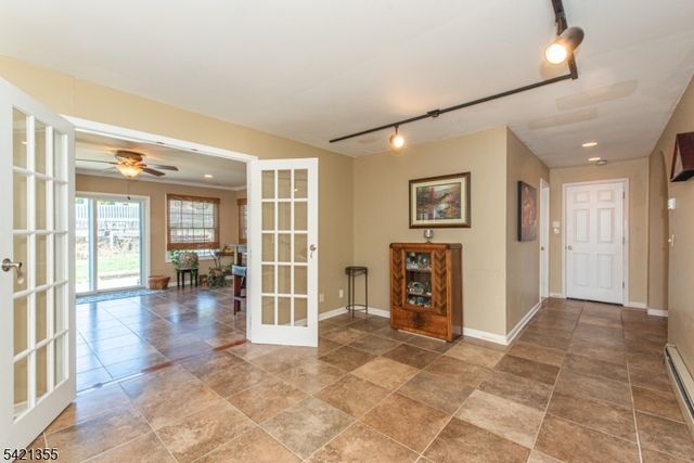 257 Eyland Ave, Roxbury Twp., NJ 07876