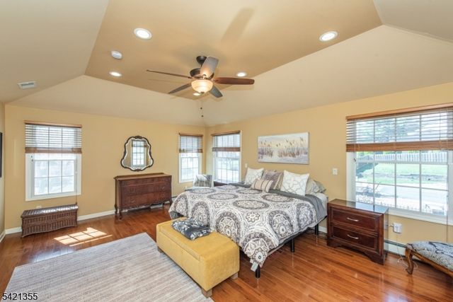 257 Eyland Ave, Roxbury Twp., NJ 07876