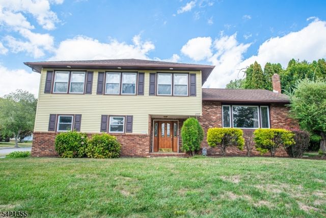 257 Eyland Ave, Roxbury Twp., NJ 07876