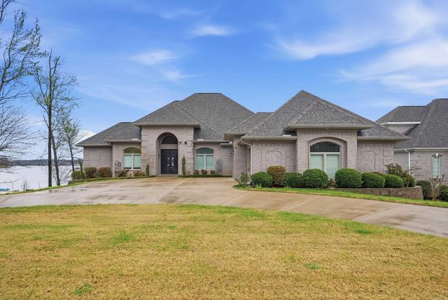 5918 Riviera Dr, Benton, AR 72019