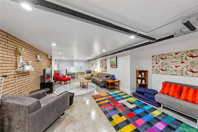 2000 E 21st Avenue, Denver, CO 80205