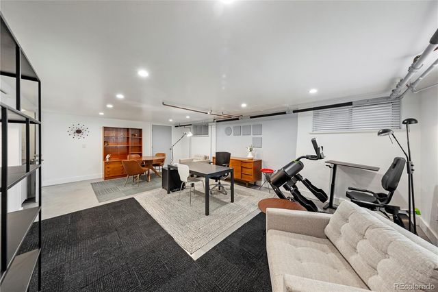 2000 E 21st Avenue, Denver, CO 80205