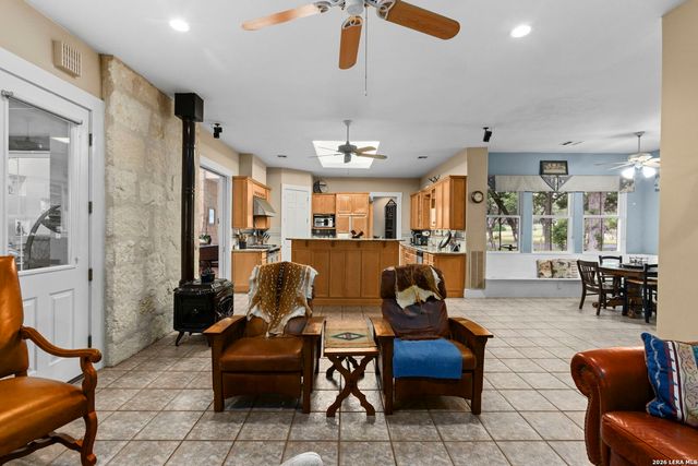 241 AMMANN RD, Boerne, TX 78015