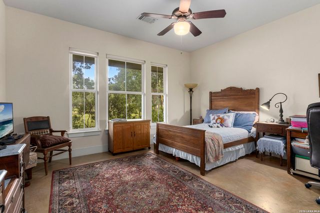 241 AMMANN RD, Boerne, TX 78015