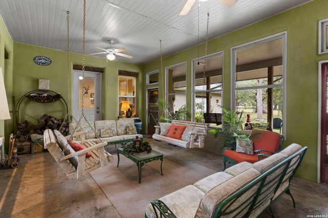 241 AMMANN RD, Boerne, TX 78015