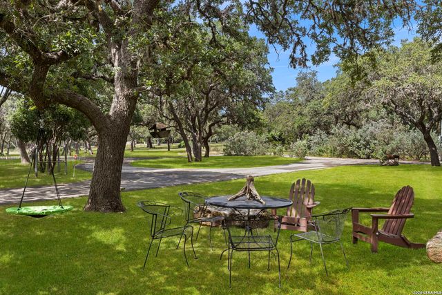 241 AMMANN RD, Boerne, TX 78015
