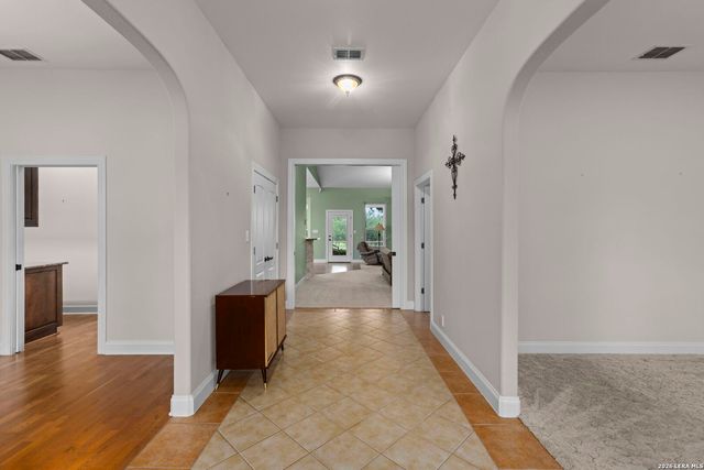 241 AMMANN RD, Boerne, TX 78015