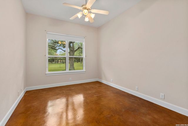 241 AMMANN RD, Boerne, TX 78015
