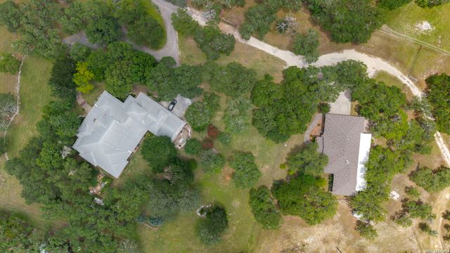 241 AMMANN RD, Boerne, TX 78015