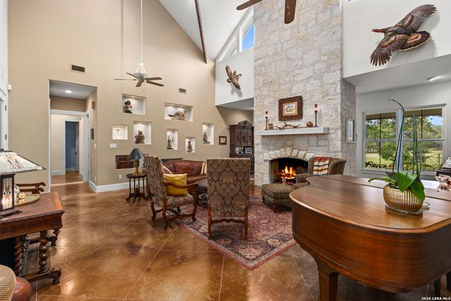 241 AMMANN RD, Boerne, TX 78015