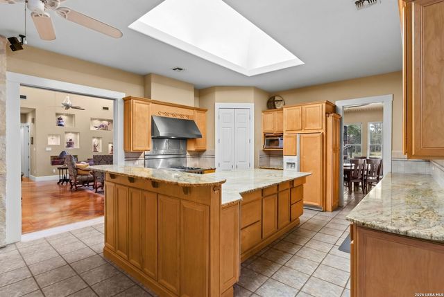 241 AMMANN RD, Boerne, TX 78015