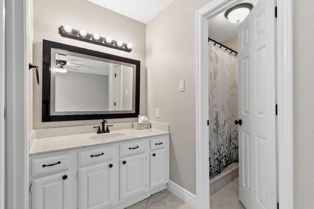 1912 Buckeye Drive, Flower Mound, TX 75028