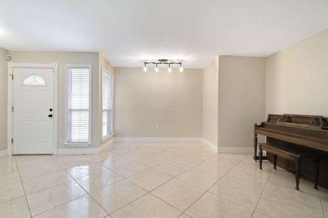 1912 Buckeye Drive, Flower Mound, TX 75028