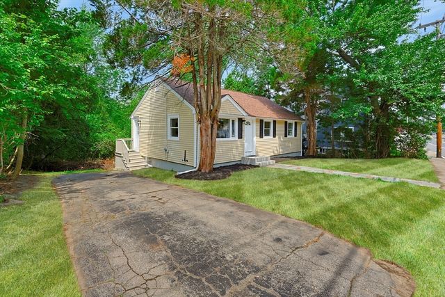 1435 Washington St, Braintree, MA 02184