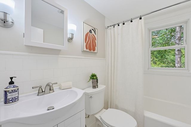 1435 Washington St, Braintree, MA 02184
