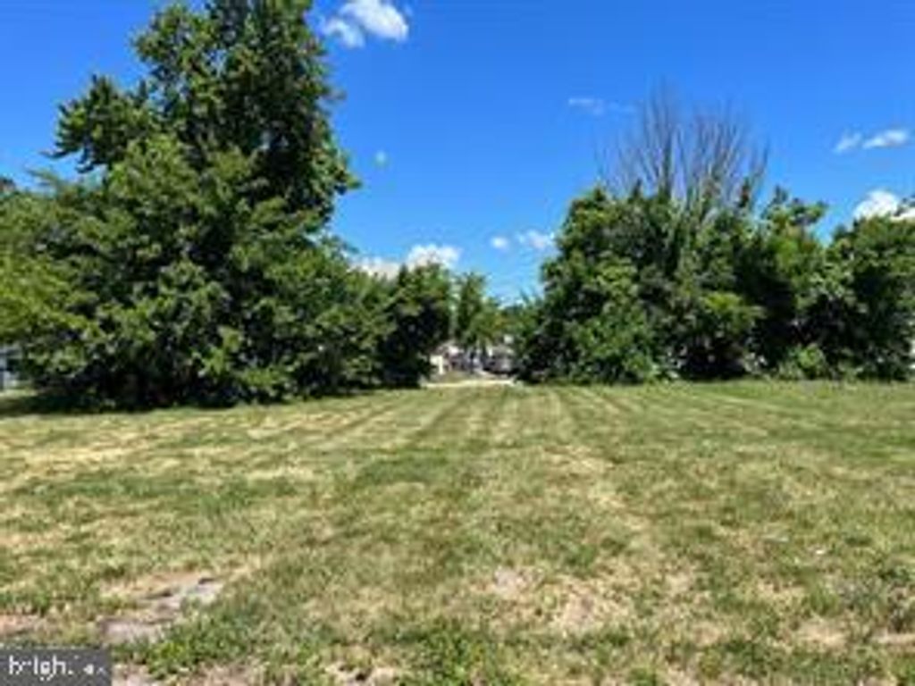 520 W 3RD ST, Chester, PA 19013