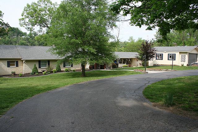 926 Chimney Rock Road, Harrodsburg, KY 40330