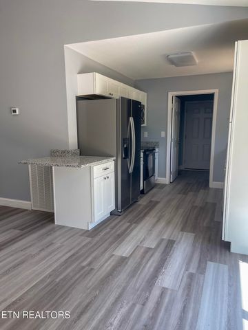 2019 Piute Rd, Crossville, TN 38572