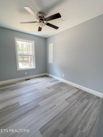 2019 Piute Rd, Crossville, TN 38572