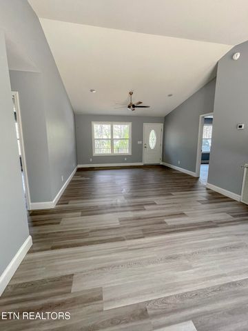 2019 Piute Rd, Crossville, TN 38572