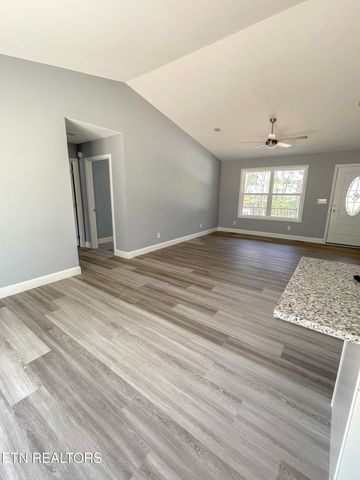 2019 Piute Rd, Crossville, TN 38572