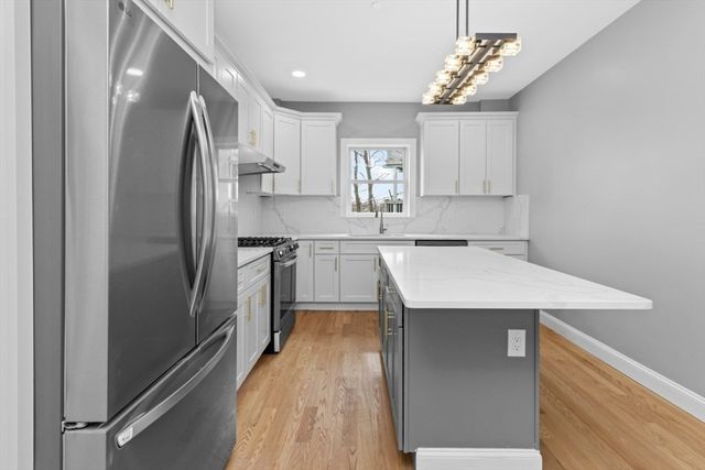 66-66R Stanley St, Boston, MA 02125