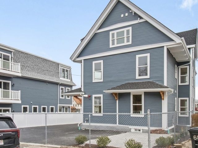 66-66R Stanley St, Boston, MA 02125