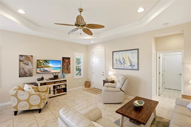 1510 WHITE BREEZE COVE, Bradenton, FL 34208
