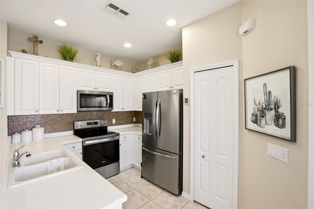 1510 WHITE BREEZE COVE, Bradenton, FL 34208