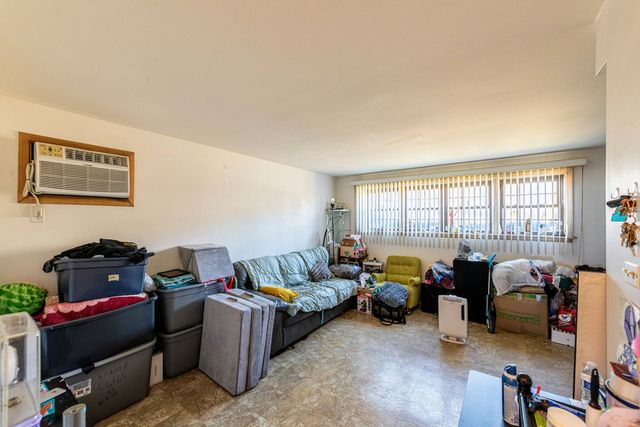 1933 N 18th Avenue, Melrose Park, IL 60160