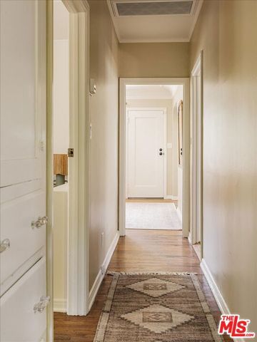 1961 Queensberry Road, Pasadena, CA 91104