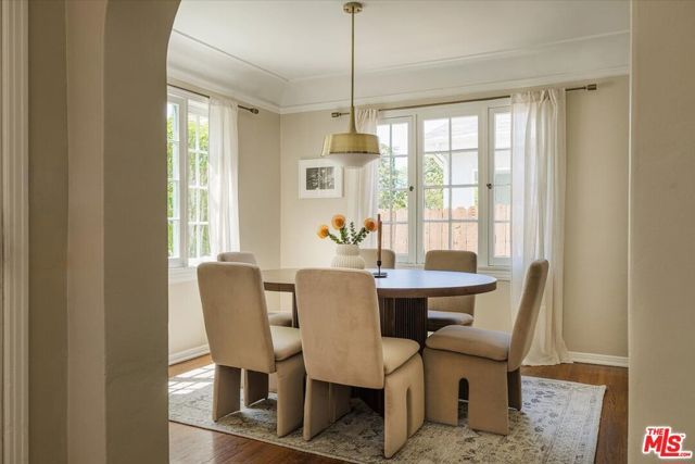 1961 Queensberry Road, Pasadena, CA 91104