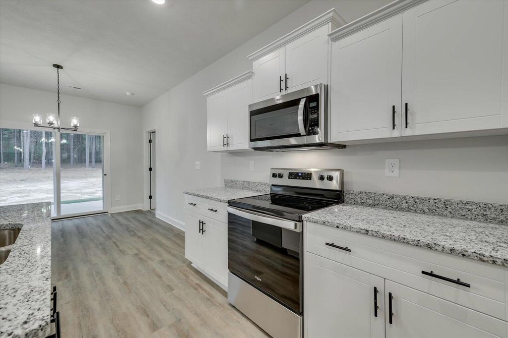 132 WILLOW OAK Circle