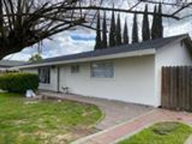 7952 Grandstaff Dr, Sacramento, CA 95823