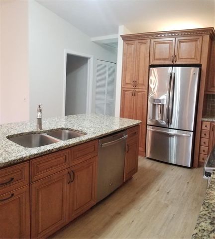 5810 GARDEN LAKES MAJESTIC, Bradenton, FL 34203