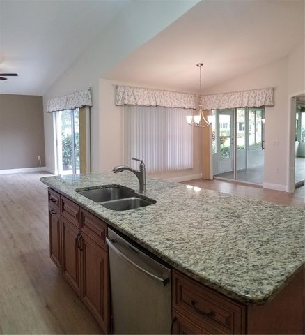 5810 GARDEN LAKES MAJESTIC, Bradenton, FL 34203